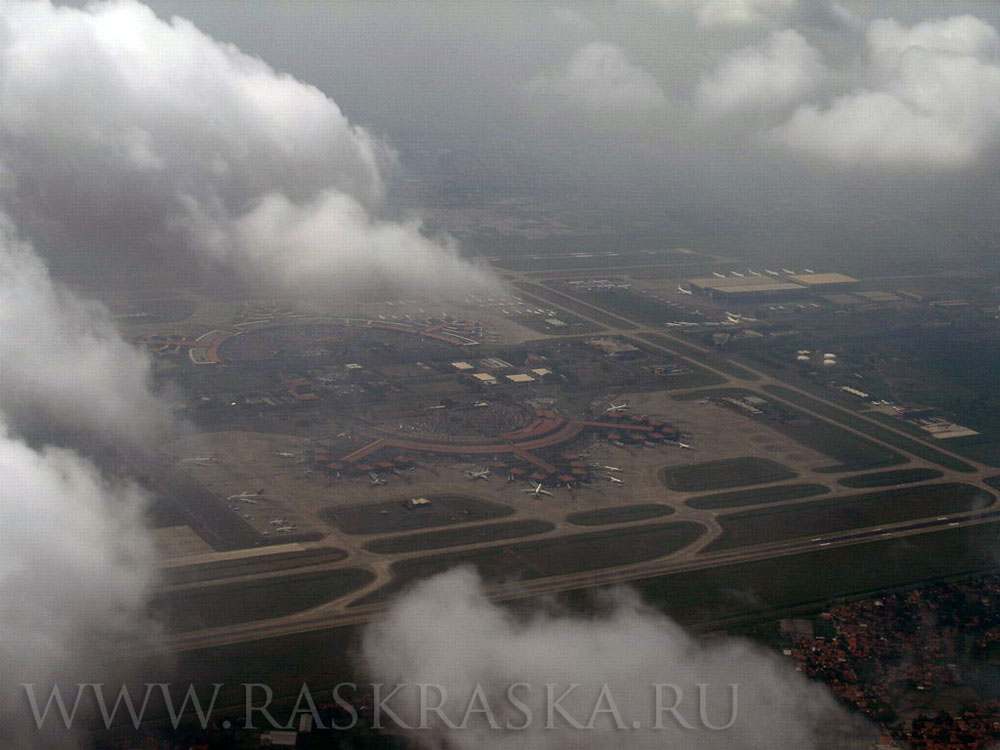 Djakarta airport photo