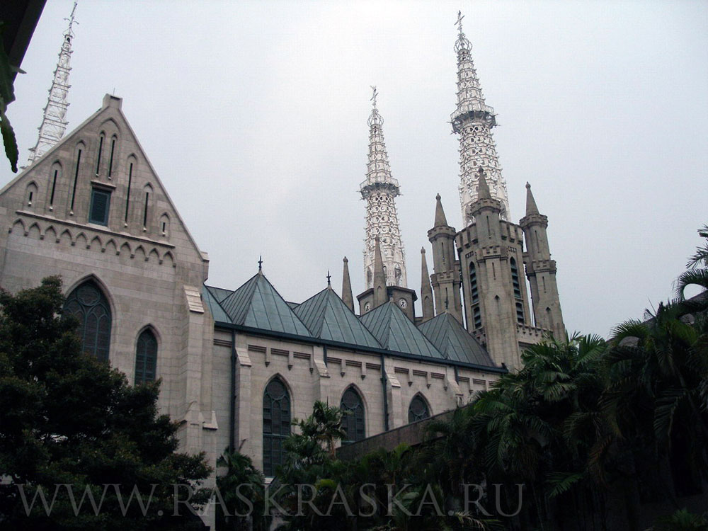 христианская архитектура Индонезии